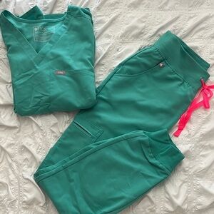 COPY - Figs surgical Green Scrub Set with Pink Accents